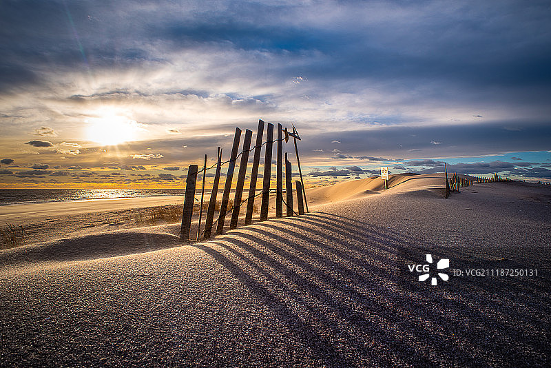 火焰岛日落图片素材