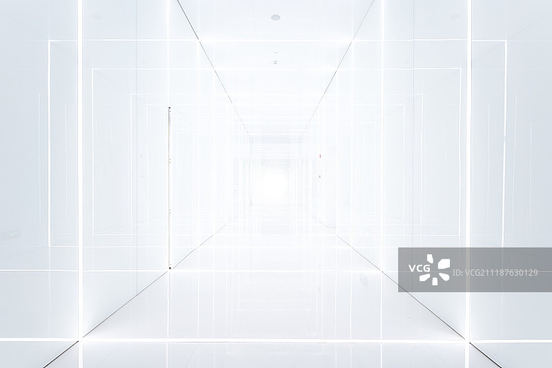 发光梦幻的通道图片素材