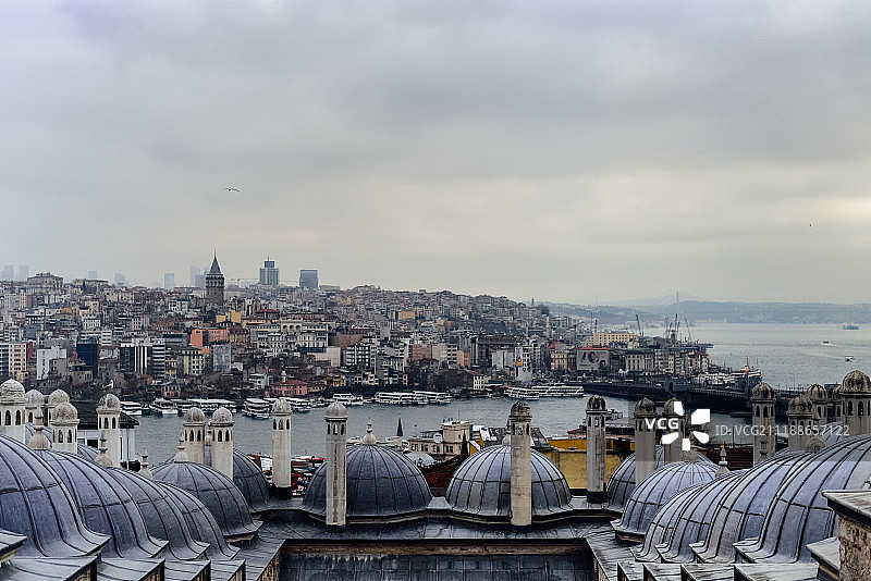 从苏莱曼尼耶清真寺看加拉塔图片素材
