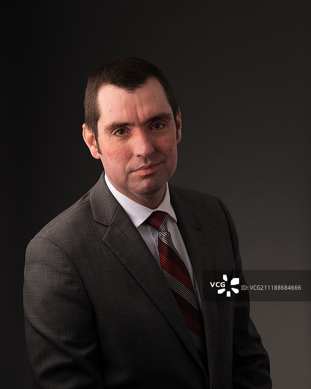 Adrian Linkedin头像图片素材