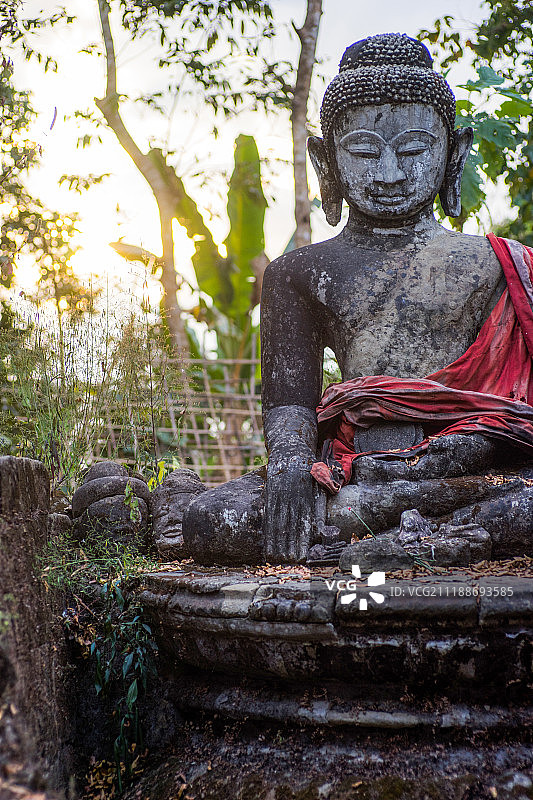 缅甸妙乌佛像图片素材
