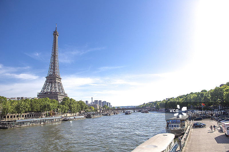 法国 巴黎 爱菲尔铁塔图片素材