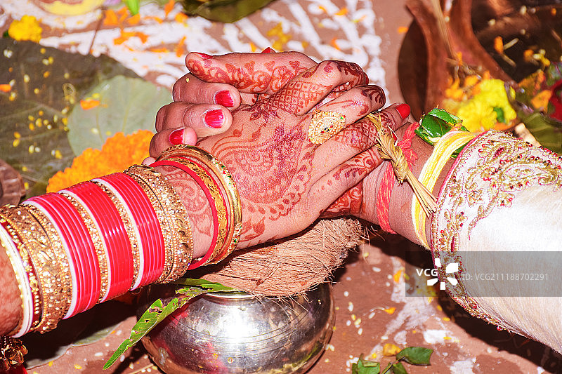 婚姻结合的手图片素材