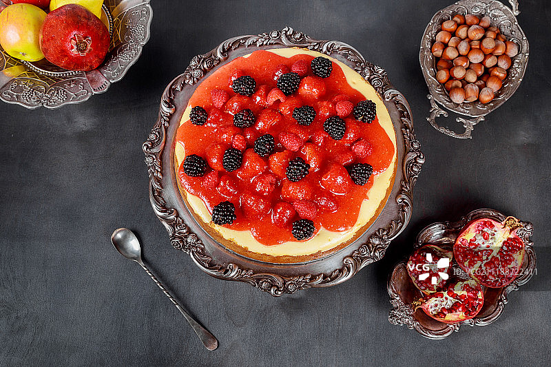 草莓芝士蛋糕俯视图图片素材