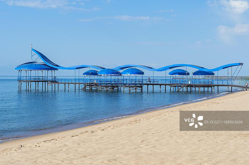 亚洲吉尔吉斯斯坦伊塞克湖卡文度假海滩图片素材