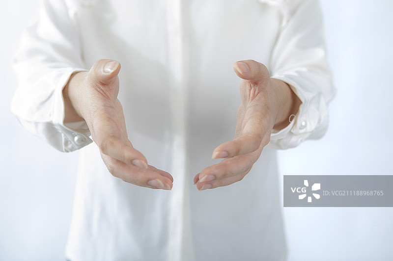 捧着的手图片素材