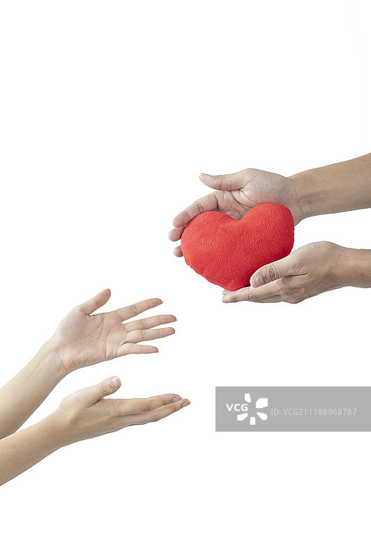 传递爱心的手图片素材