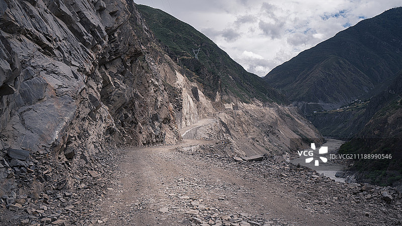 通向察瓦龙乡的路图片素材