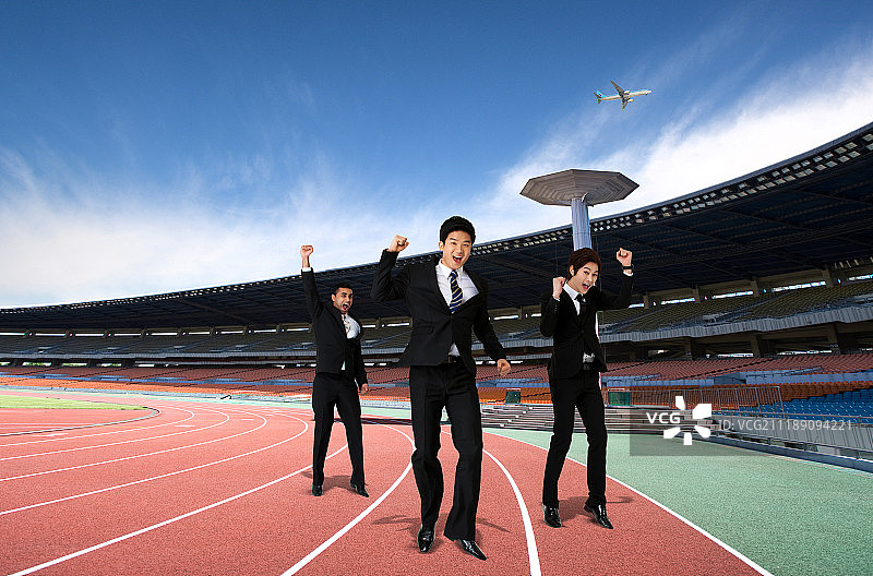 步入正轨的商务人士图片素材