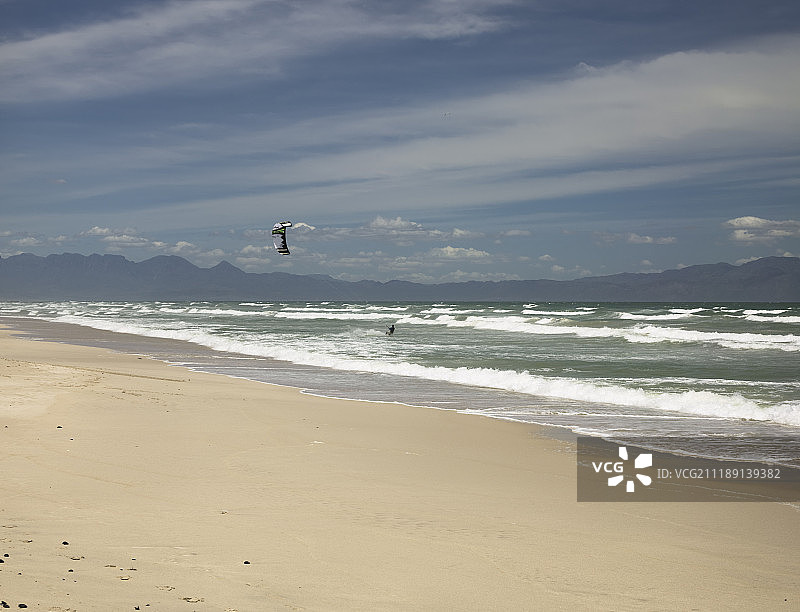 南非开普敦海边的沥青路图片素材