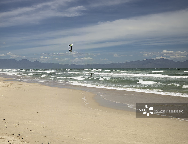 南非开普敦海边的沥青路图片素材