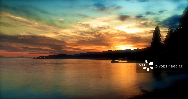 夜幕降临图片素材