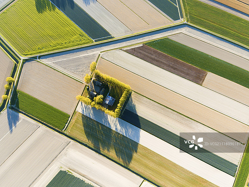 芒什省圣米歇尔山旁的乡村，诺曼底图片素材