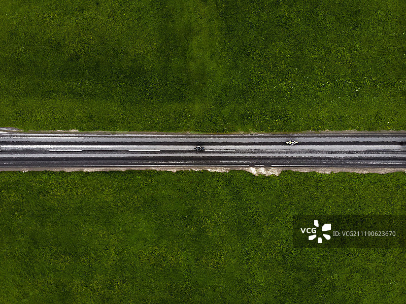 萨尔茨堡林间的公路图片素材