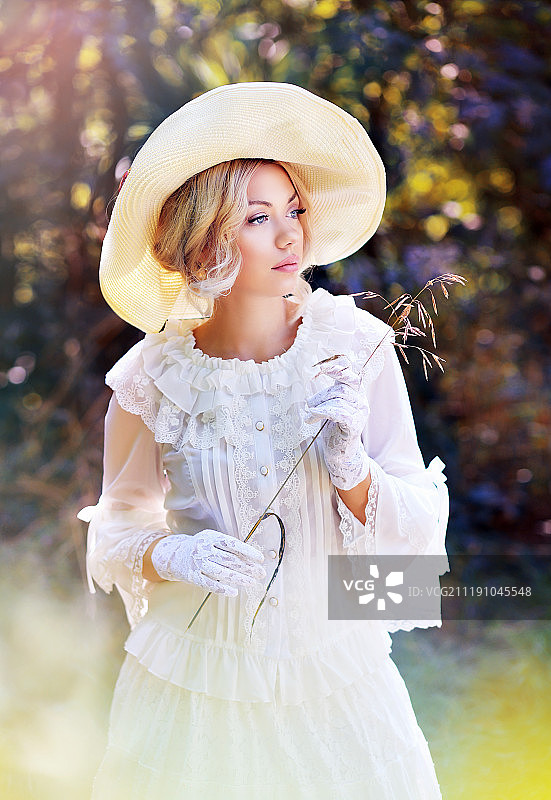 维多利亚时代的女人图片素材