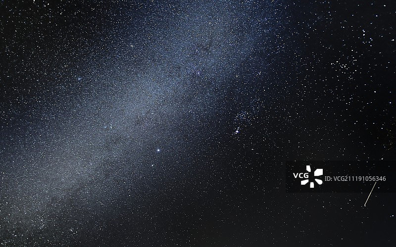 星空下的身影图片素材