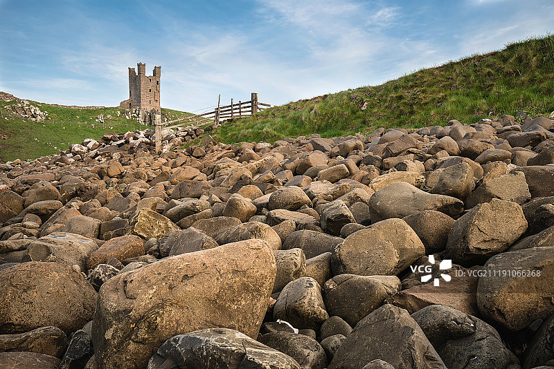 诺森伯兰海岸邓斯坦堡城堡景观图片素材