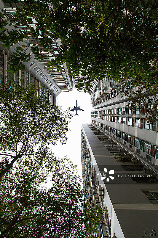 坐井观天图片素材