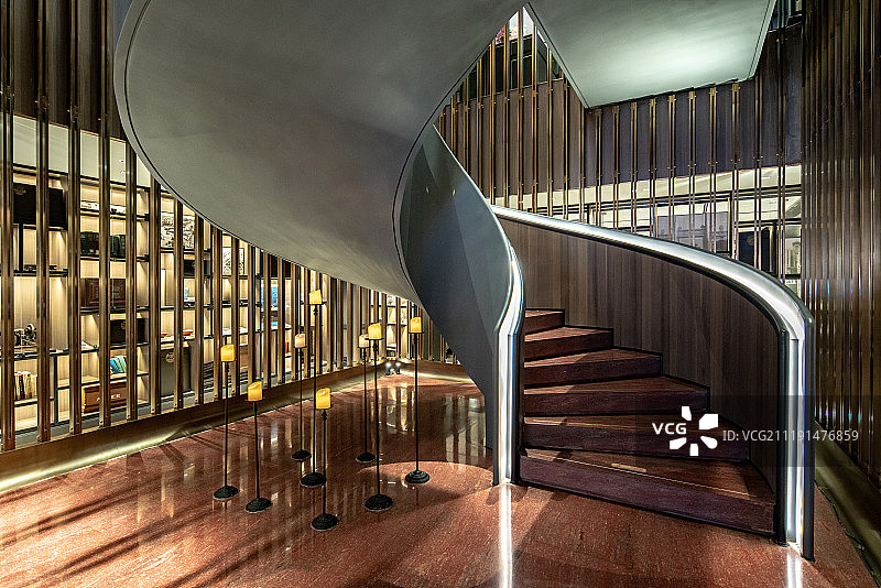 室内旋转楼梯图片素材