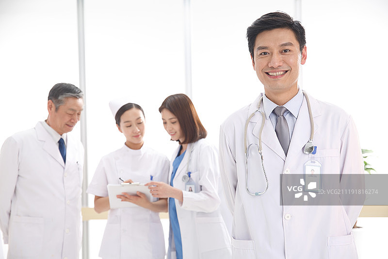 自信的医务工作者图片素材