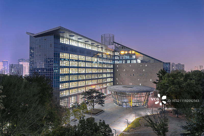 华中师范大学图书馆图片素材