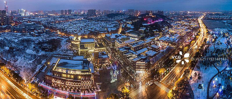 航拍 镇江 西津渡 雪夜春节灯会 全景图片素材