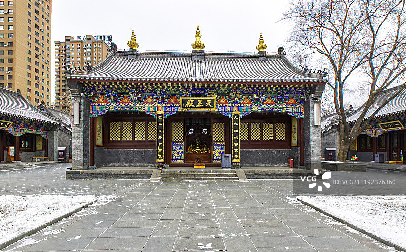 黑龙江省佛教寺院天王殿图片素材