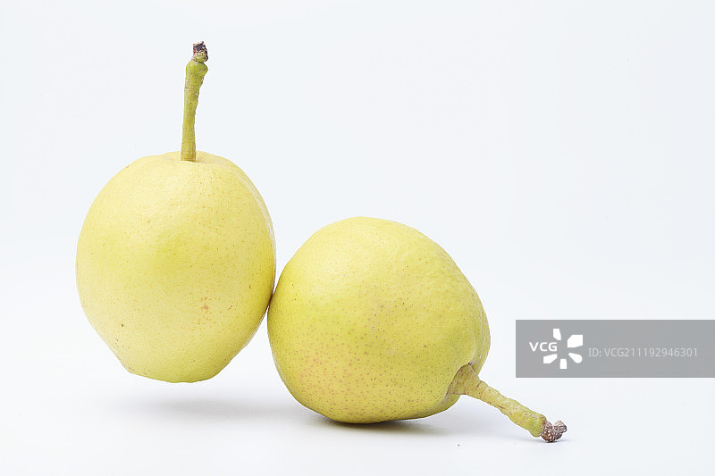 白色背景的香梨图片素材
