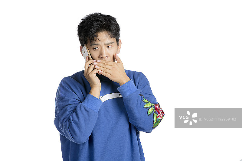 打电话的年轻男子图片素材