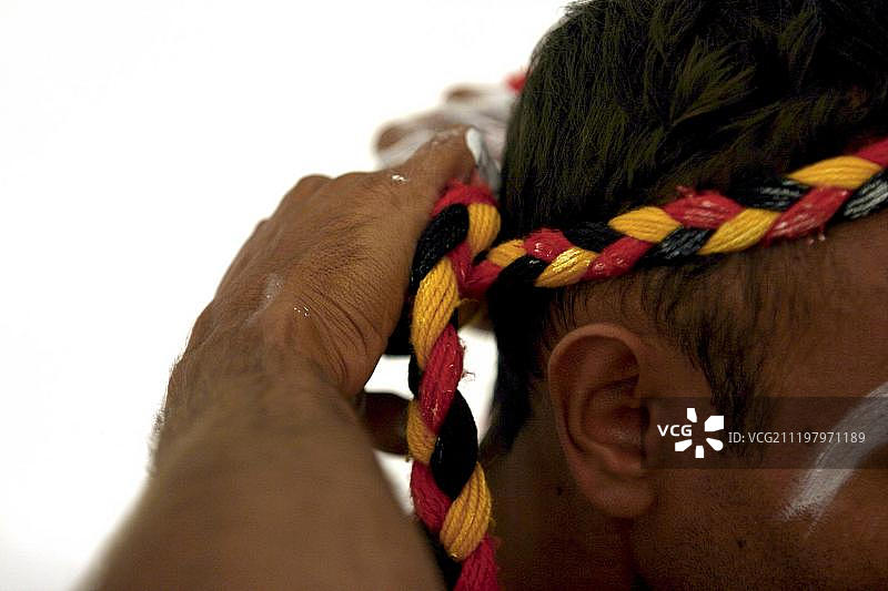 澳大利亚原住民为庆祝活动准备头带，西澳大利亚图片素材