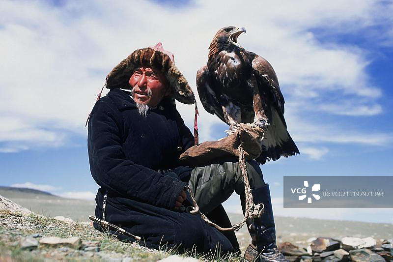 哈萨克族猎鹰人：金雕节，巴彦乌列盖，阿尔泰山脉，蒙古，亚洲图片素材