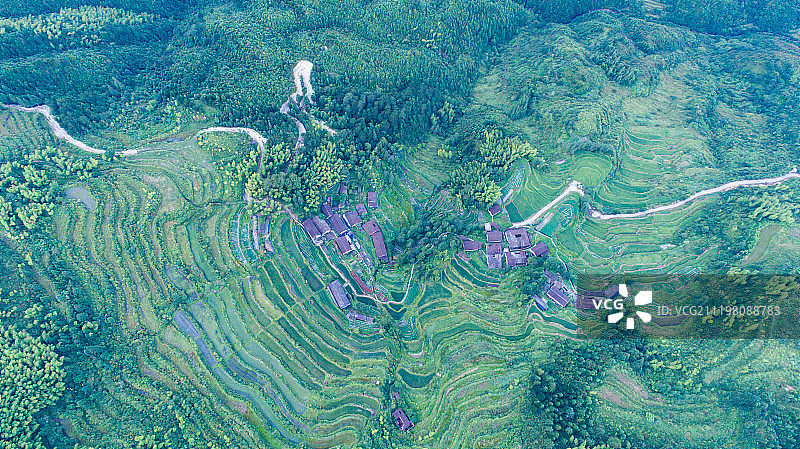 丽水梯田乡村青山村落图片素材
