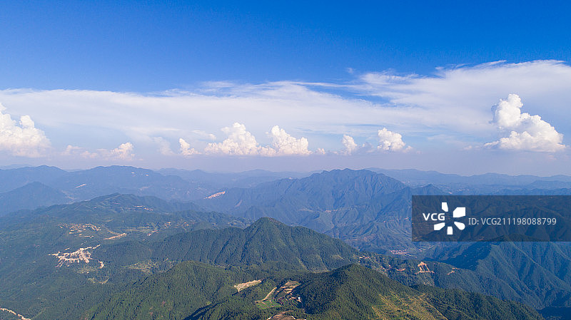 丽水森林青山绿色梯田图片素材