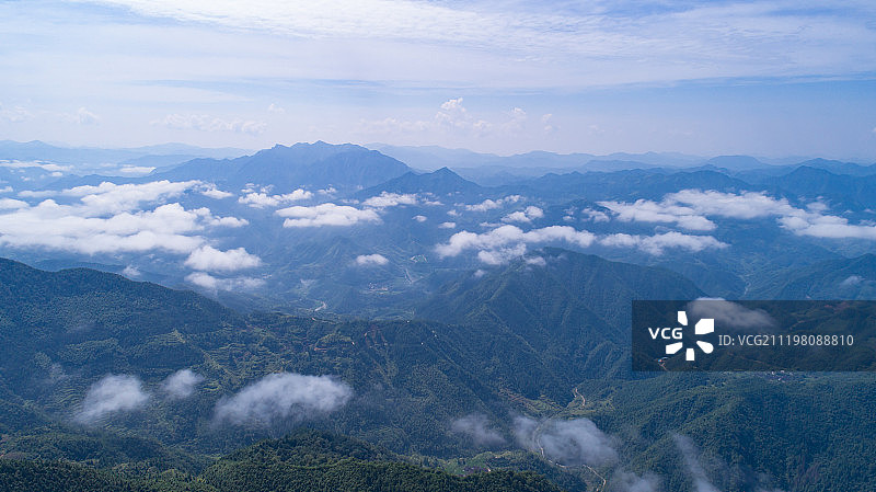 丽水森林青山绿色梯田云雾云海图片素材