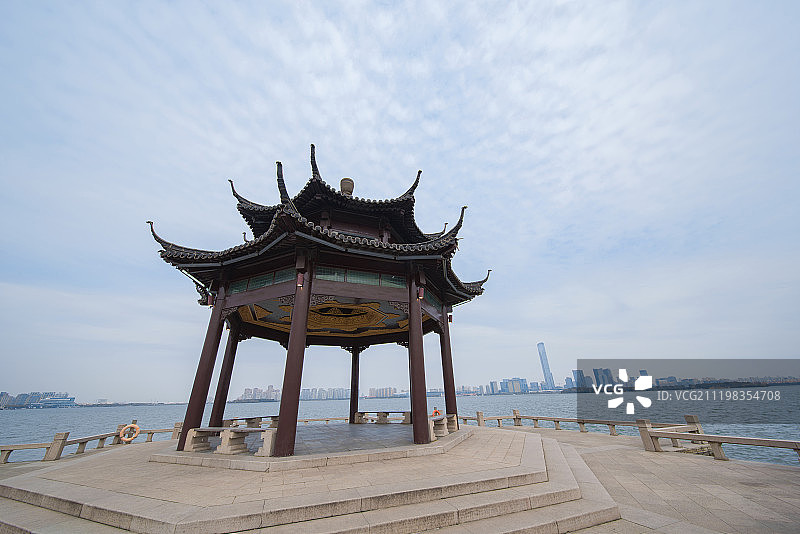 苏州金鸡湖李公堤湖心亭风光图片素材