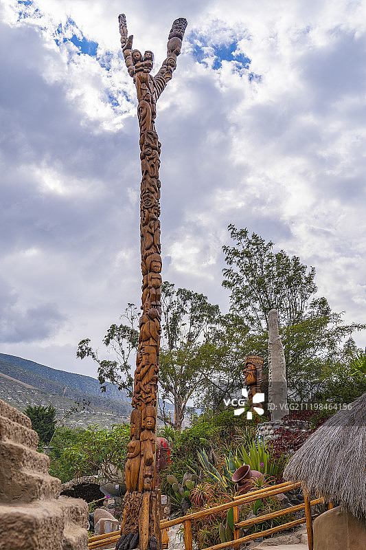 生命图腾柱图片素材