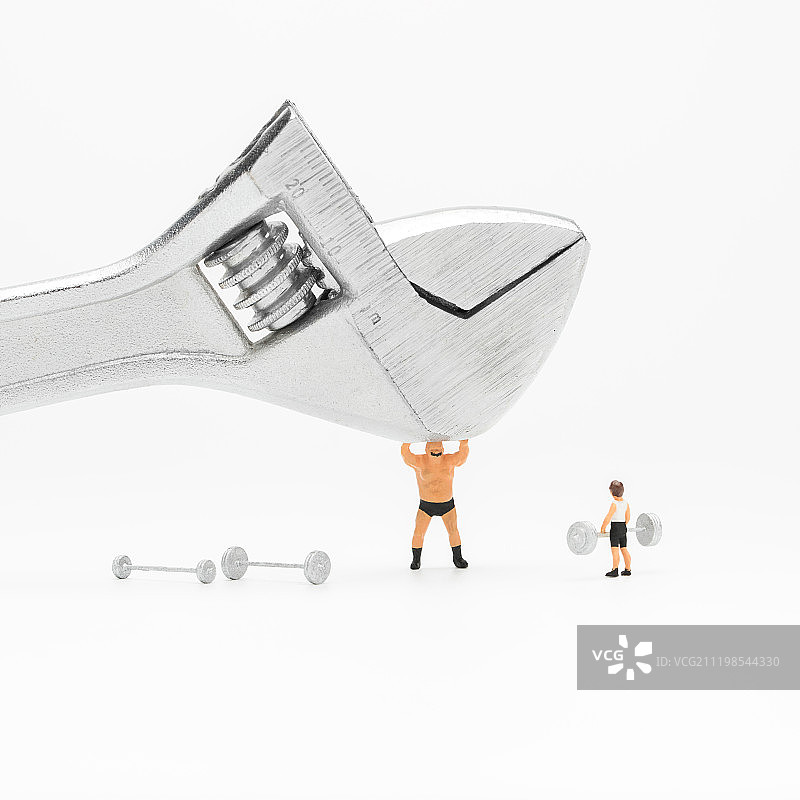 举重扳手运动教学搬运五金工具图片素材