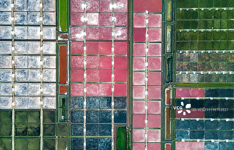 航拍盐田图片素材