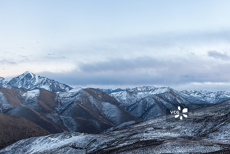 贡嘎山日落自然风光图片素材