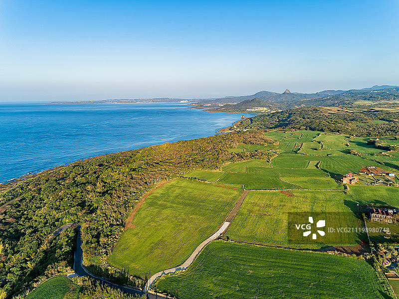台湾南部恒春镇垦丁户外风光航拍视角图片素材