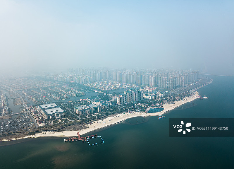 航拍江苏启东海岸线建筑风光图片素材