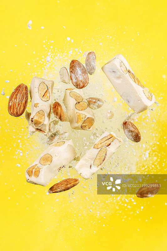 创意爆炸牛轧糖图片素材