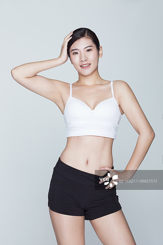 年轻女子在运动图片素材