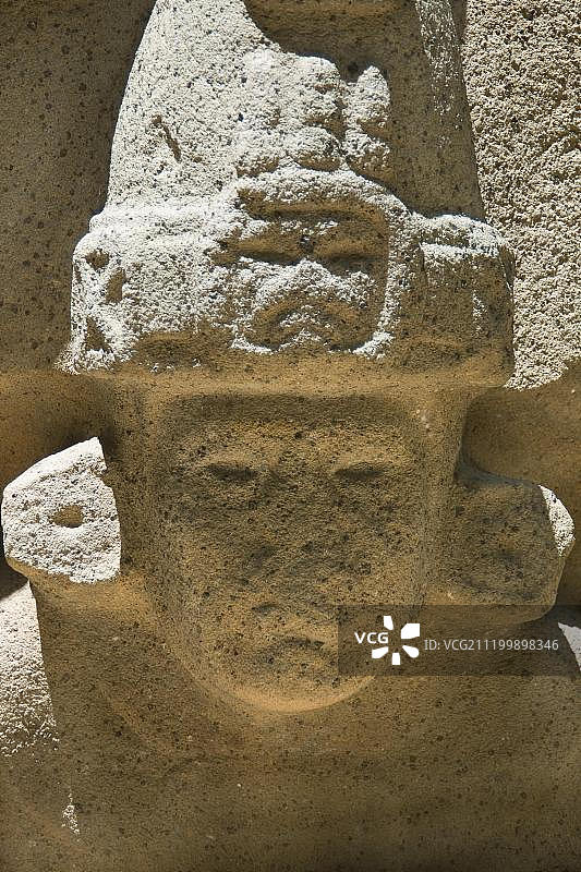 拉文塔公园博物馆的奥尔梅克巨石头像和雕塑图片素材
