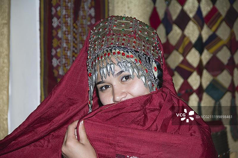 土库曼斯坦阿什哈巴德的民间舞者图片素材