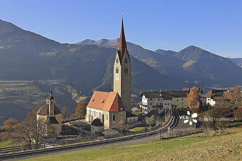 意大利布列瑟农附近的圣安德烈图片素材