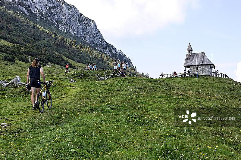 德国上巴伐利亚基姆高坎彭万德的施泰因灵阿尔姆教堂图片素材