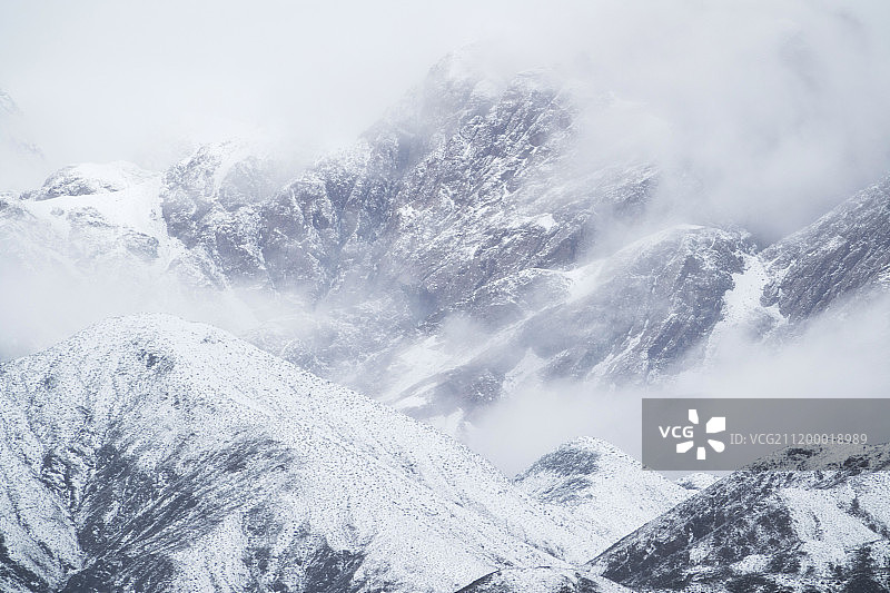 海拨高度4300米/格尔木市昆仑山秀沟图片素材