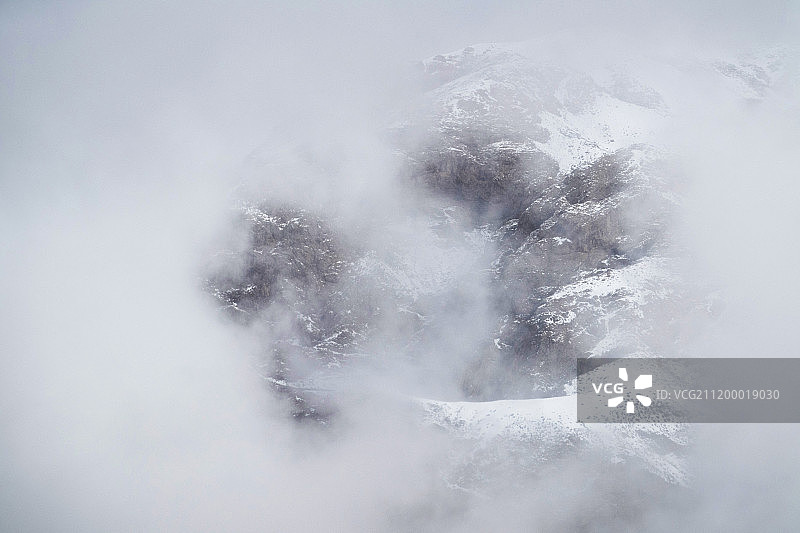海拨高度4300米/格尔木市昆仑山秀沟图片素材