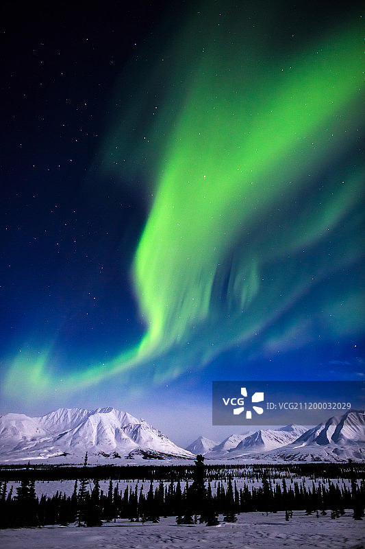 阿拉斯加的北极光图片素材